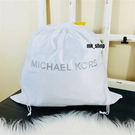 do all michael kors bags come with dust bags|Michael Kors medium dust bag.